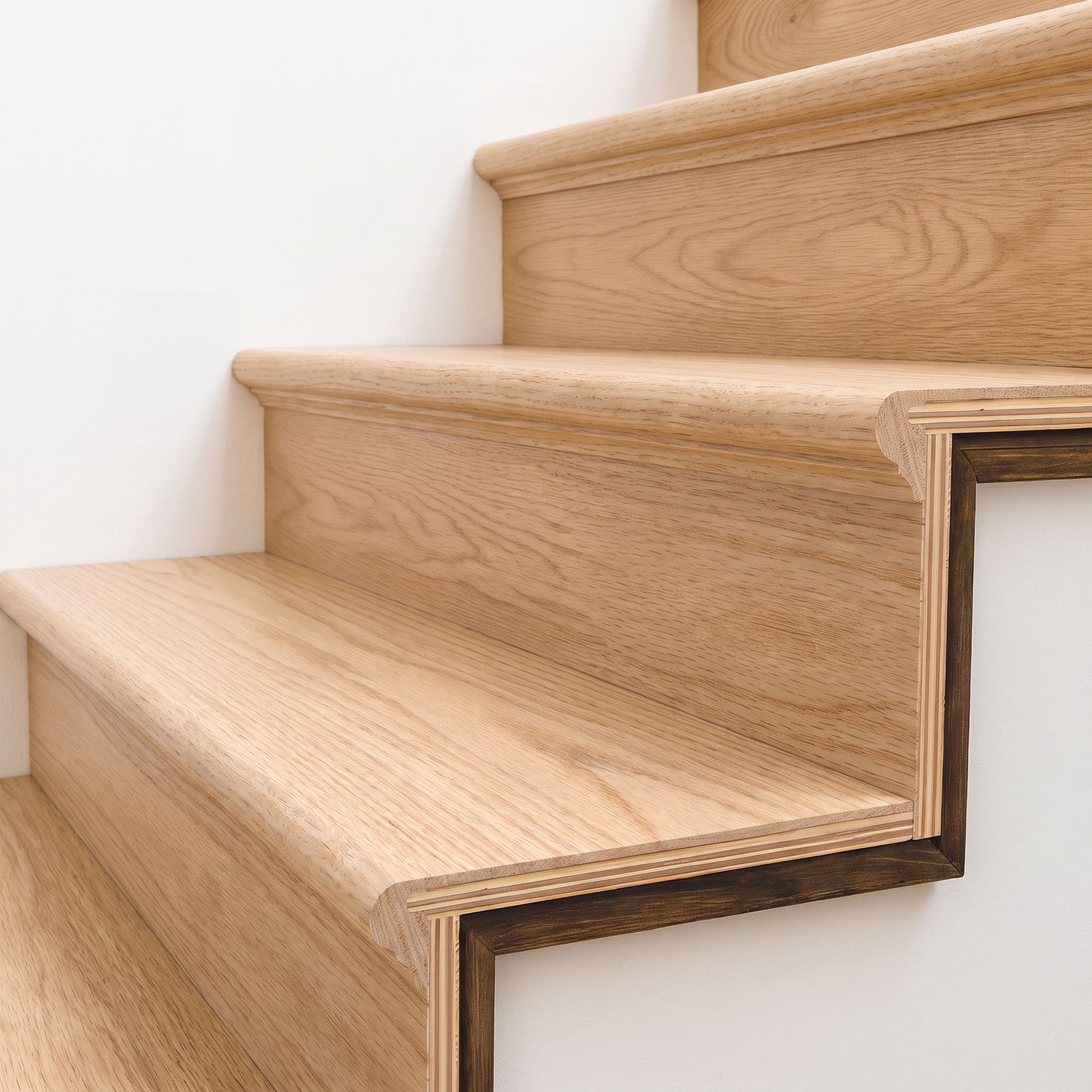Nova Tread Kit with Riser 8872RD - Straight Ends - Rounded Nosing