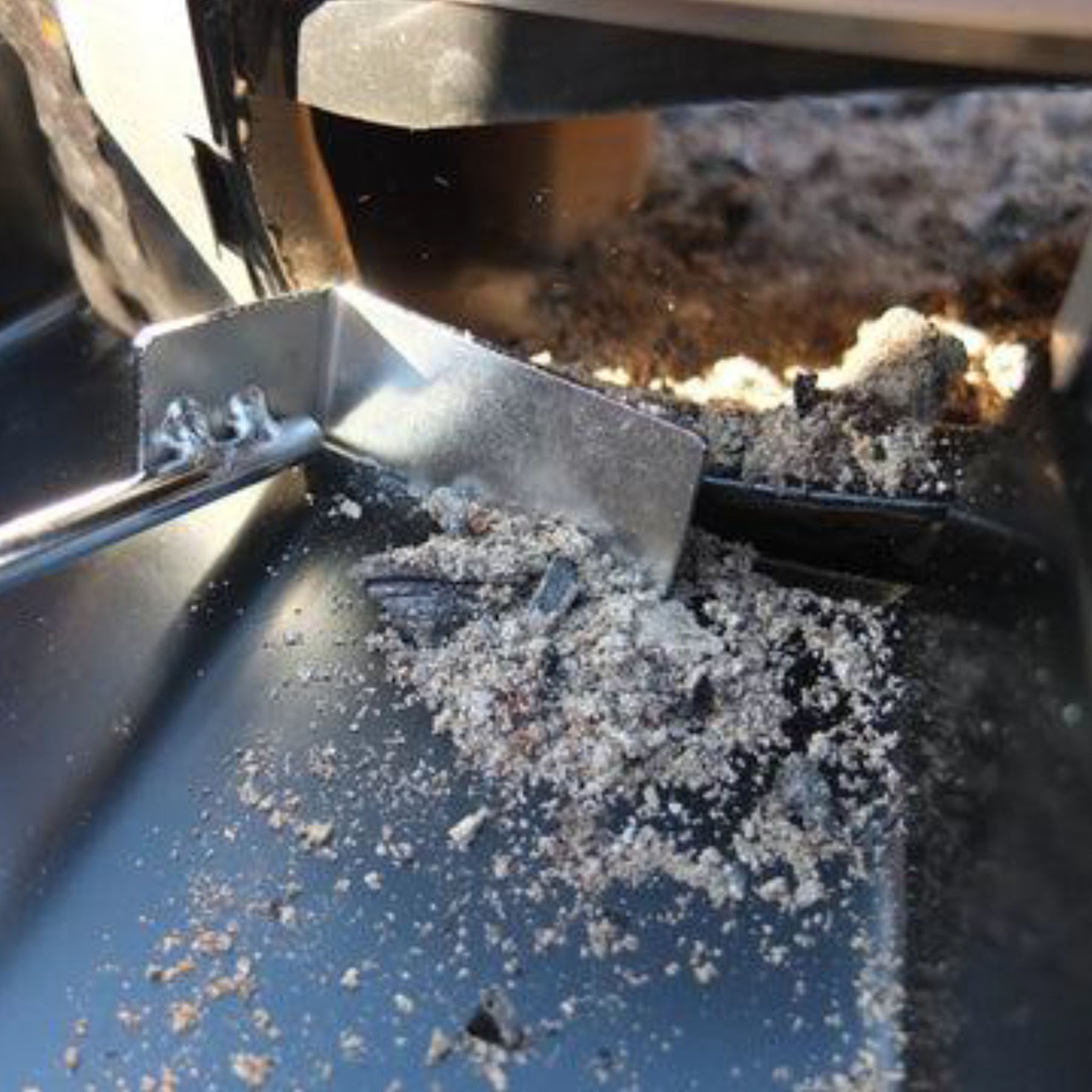 BBQ Ash Tool